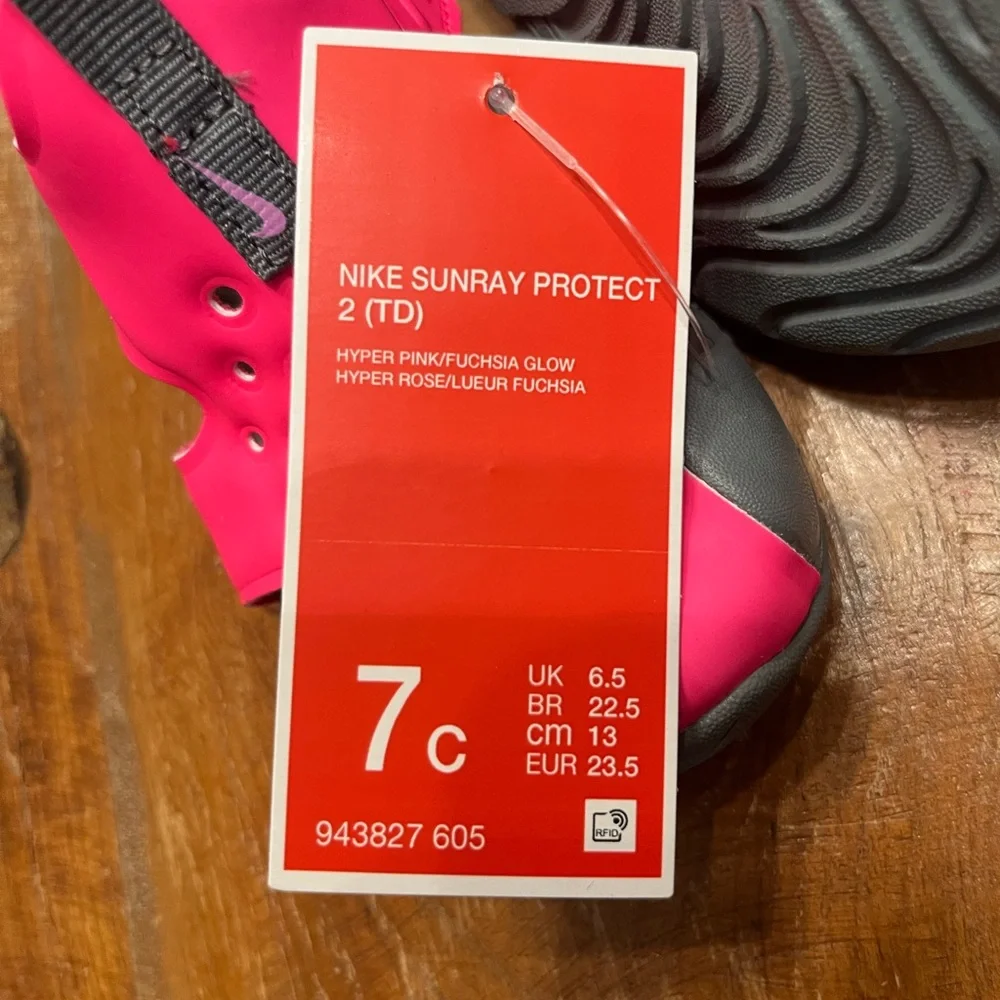 NWT Nike Kids Sunray Protect Sandals